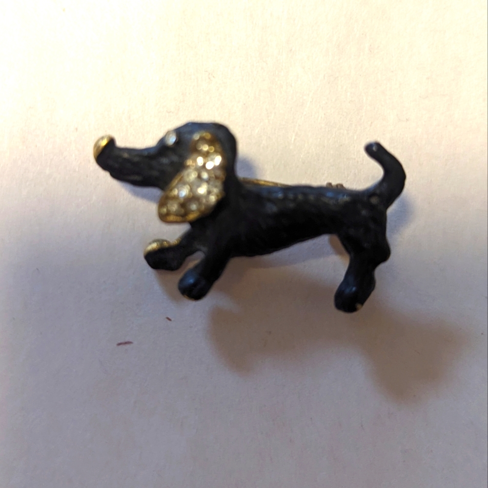 Vintage Dachshund Pin- Black with Rhinestones Eye and Ear